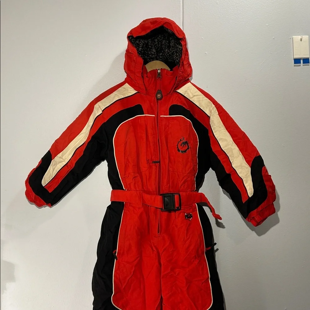 Snow Dragons snowsuit stamped size M-5 K00047